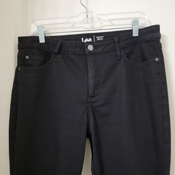 Lee Size 12P Regular Fit Boot Cut Mid Rise Black Jeans, Excellent Used Condition - Picture 12 of 14
